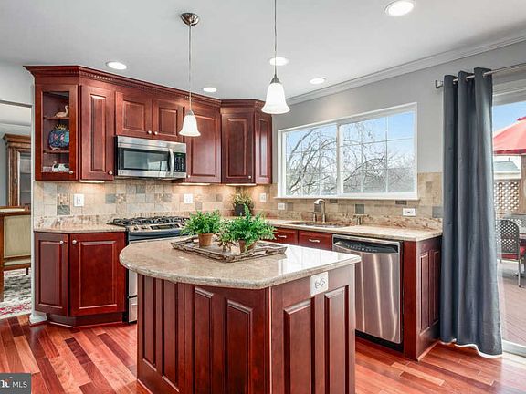 4th image of 20611 Coppersmith Dr