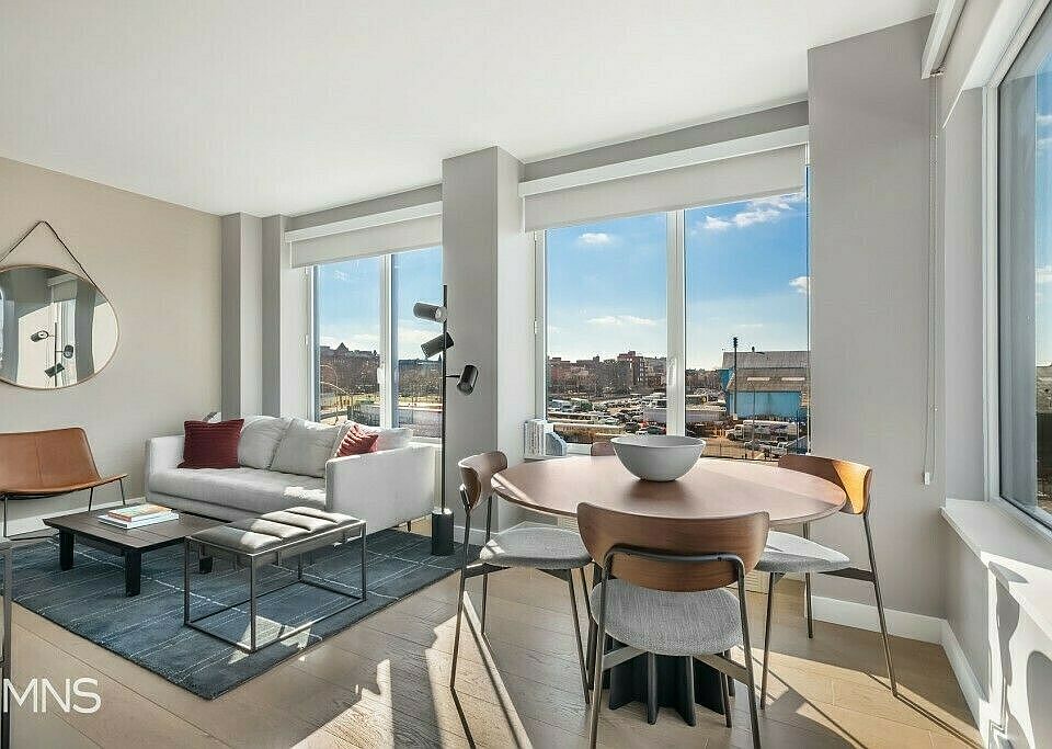1st image of 15 Bridge Park Dr APT 4L