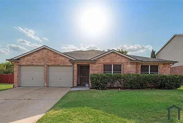 1008 Lake Trail Dr