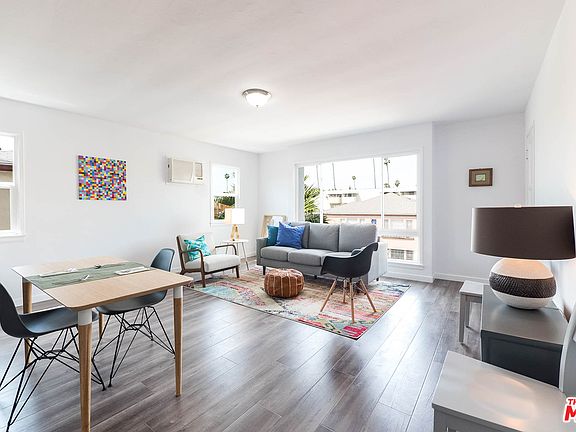 3rd image of 142 N Edgemont St APT 4