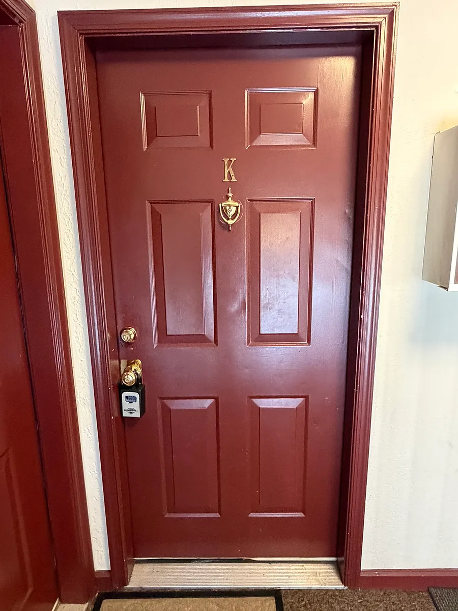 Unit K - 5601 Avonshire Pl #K