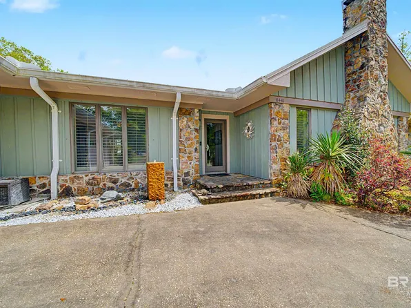 8440 Bay View Dr, Foley, AL 36535