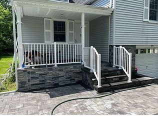 77 Beechwood Rd, Florham Park, NJ 07932