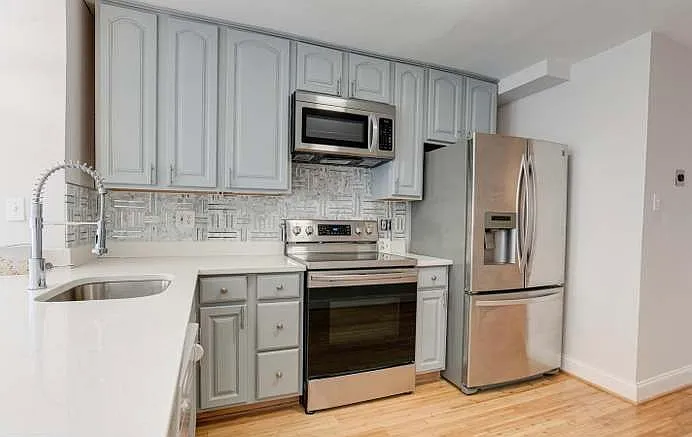 2 bed, 2.5 bath, 960 sqft, $2,100 — Photo 3