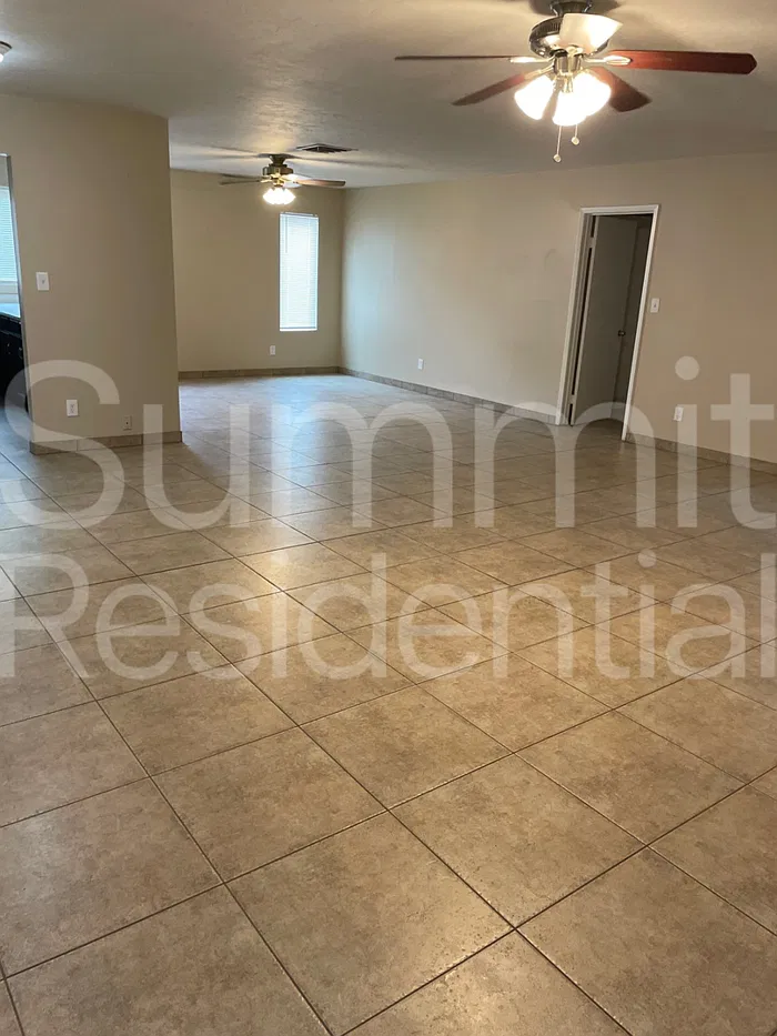 3 bed, 2.0 bath, 1549 sqft, $2,695 — Photo 3