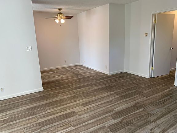 2nd image of 315 W Palmer Ave #9