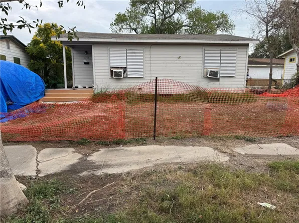 1706 Birch Pl, Corpus Christi, TX 78416