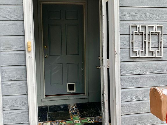 Mud area inside front door