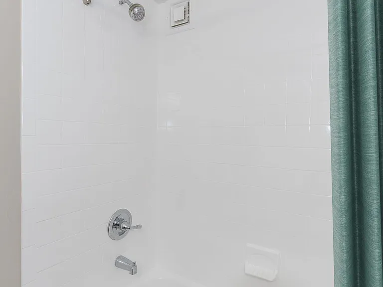 Mason Avenue Apartments — Photo 11