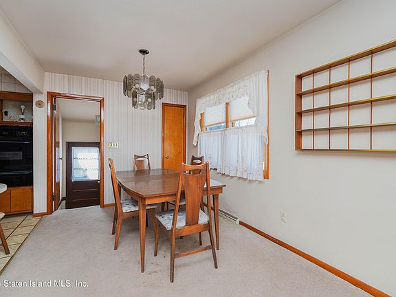 5th image of 204 Buel Ave