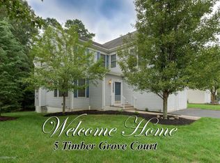 5 Timber Grove Ct, Old Bridge, NJ 08857