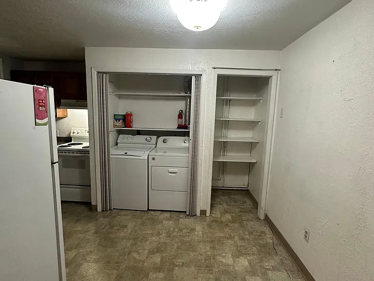 2703 W 31st Ave #B — Photo 5