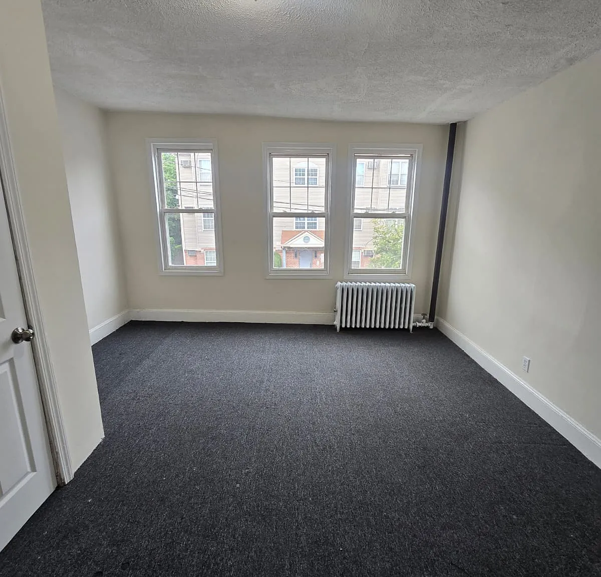 2 bed, $1,950 — Photo 1