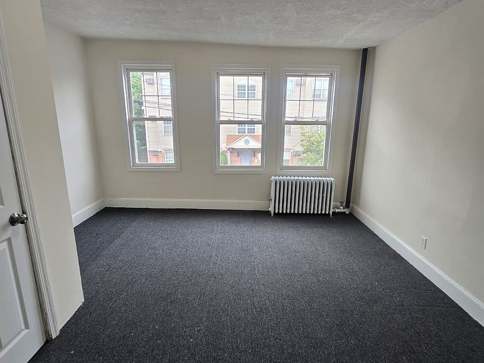 1st image of 14 Nursery St Floor 2