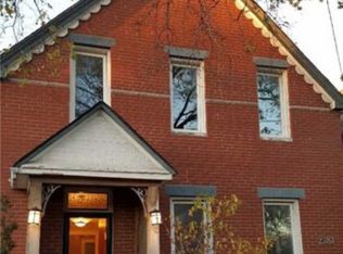 2384 Gerrard St E, Toronto, ON M4E2E1