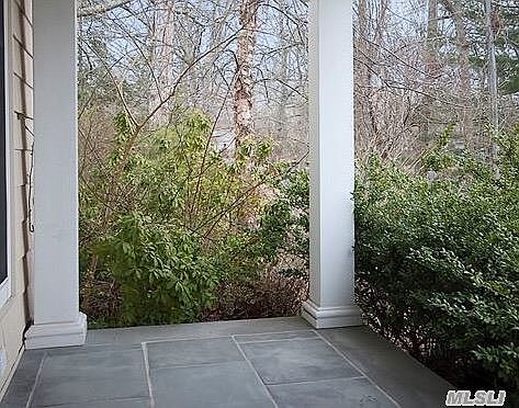 3rd image of 27 Park Ave