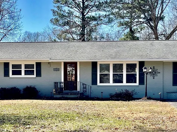 698 E Main St, Alamo, TN 38001