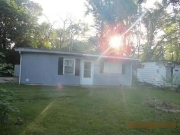 1213 Saint Stephens Dr, Cahokia, IL 62206