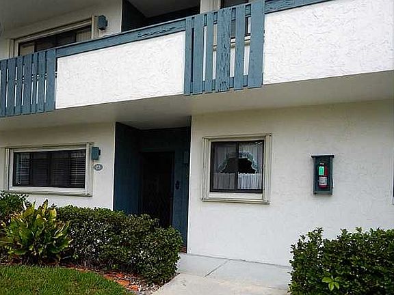 4th image of 175 SE Saint Lucie Blvd Unit Un C 23