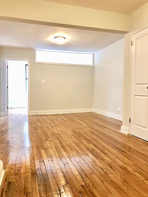 Rented by Zjama Realty Corp | media 7