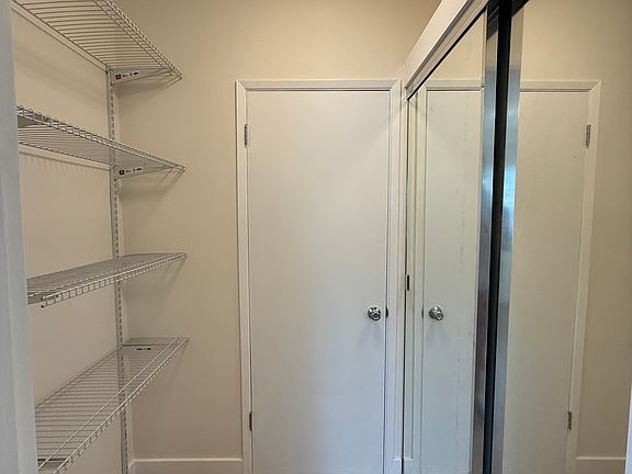 4th image of 3160 Hollycrest Dr APT 7