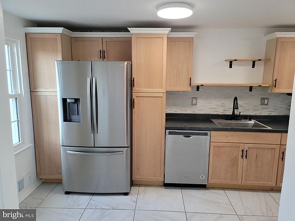 2nd image of 13138 Vineyard Way