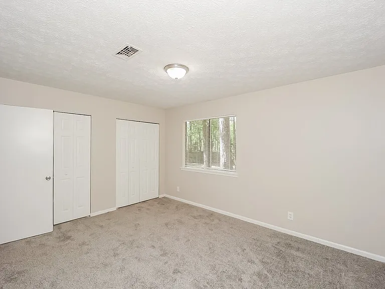 67 Burnham Cir — Photo 11
