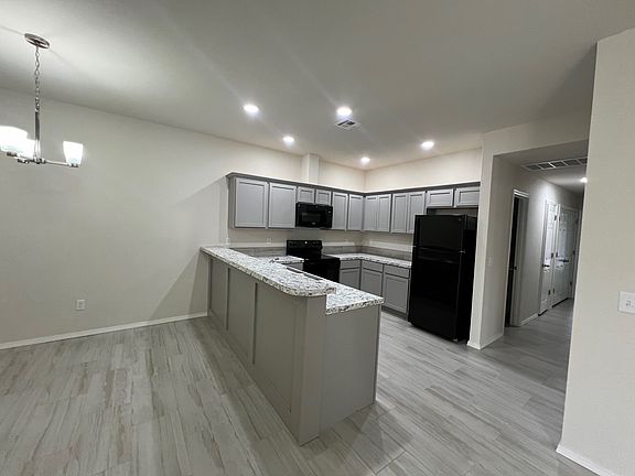 5th image of 1814 W 23rd Ave