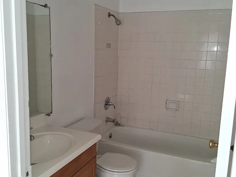 27 W Crystal Ave #203 — Photo 7