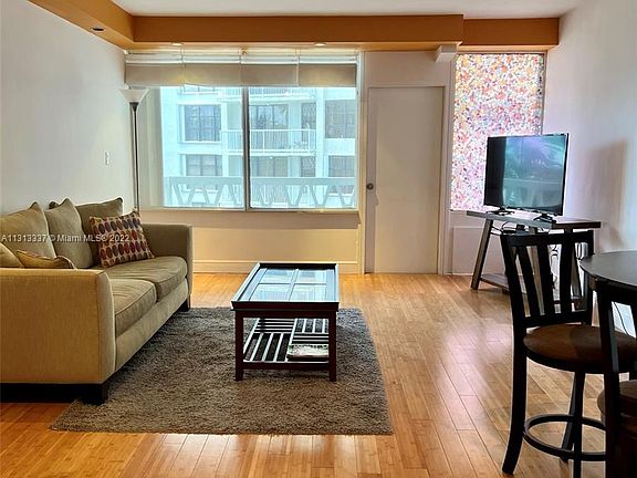3rd image of 1430 Brickell Bay Dr APT 407