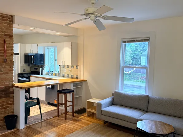 128 Holworthy St, Cambridge, MA 02138