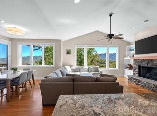 351 Chapel Rd, Black Mountain, NC 28711