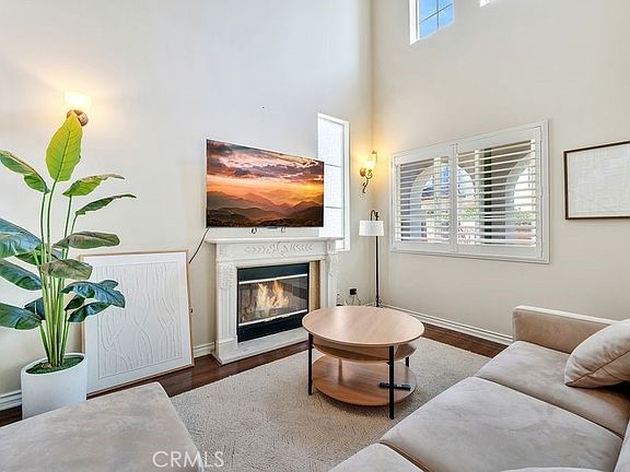 5th image of 255 S California St