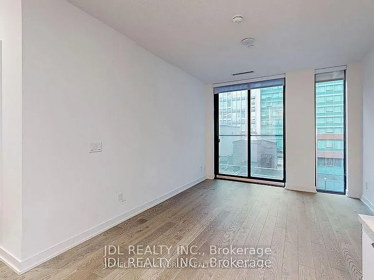 25 Richmond St E #408 — Photo 31