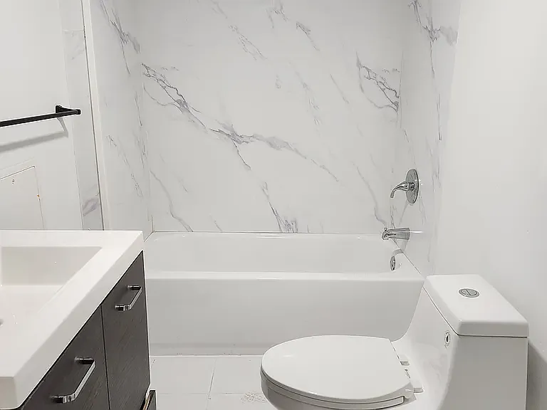 13 Vine St #1 — Photo 8