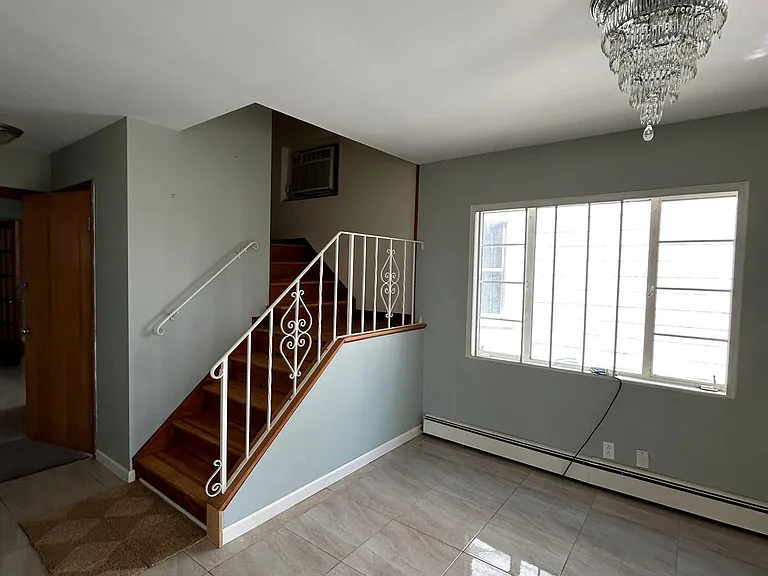 14 Vulcan St — Photo 3