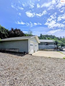 6977 Evergreen St, Bonners Ferry, ID, 83805