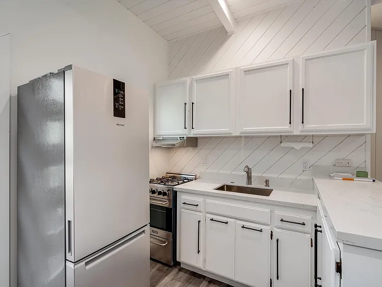 850 Conn Valley Rd — Photo 36
