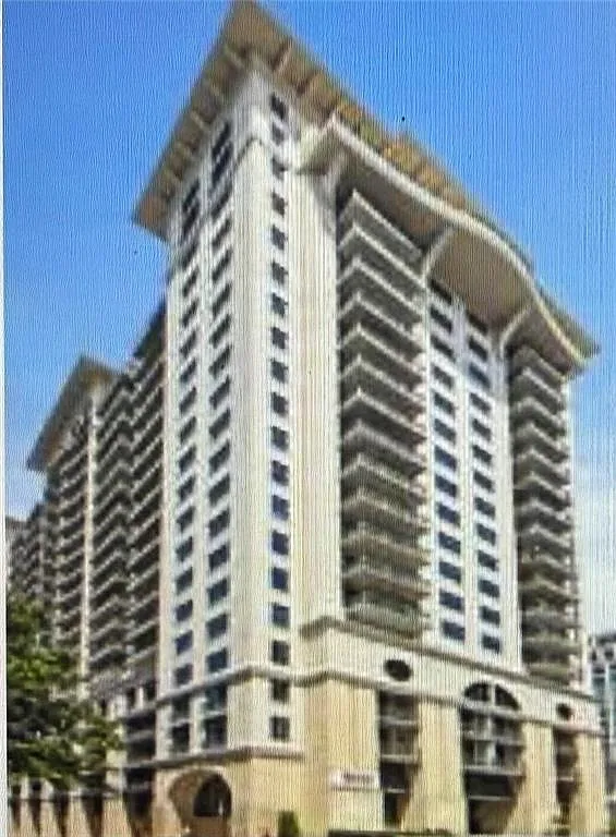 2 bed, 2.0 bath, 1233 sqft, $3,600 — Photo 2