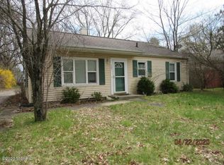 720 N Gordon St, Marshall, MI