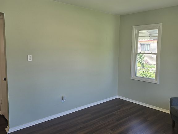 4th image of 1681 New York Ave
