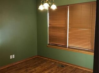 5 Regent Ln, Bella Vista, AR 72715