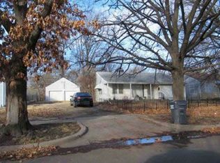 845 S Dellrose Ave, Wichita, KS 67218