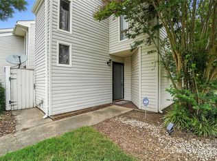 7807 Hummingbird Ln, Charlotte, NC 28212