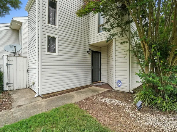 7807 Hummingbird Ln, Charlotte, NC 28212