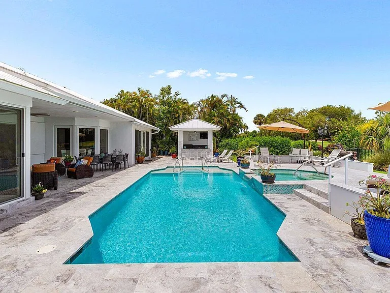 11164 Boca Woods Ln — Photo 34
