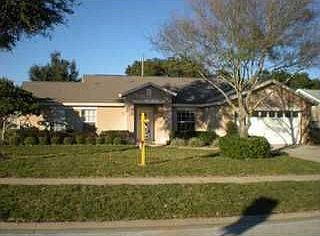 2nd image of 15811 Oakland Ct