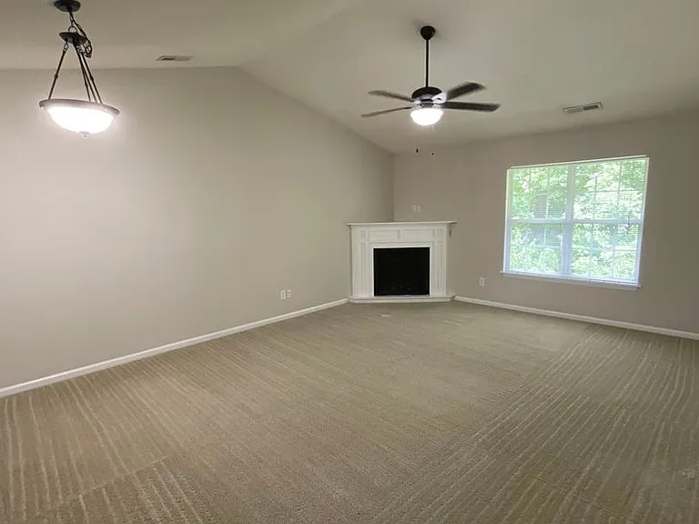 Meridian Park Apartments — Photo 279