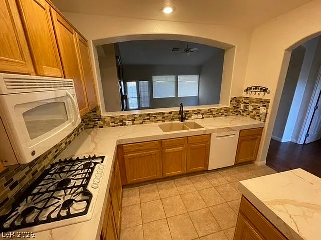 261 Fair Play St — Photo 18