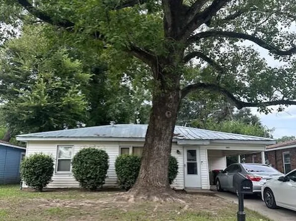 203 Carlton Dr, Lafayette, LA 70501